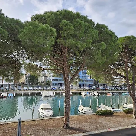 Isola Della Schiusa Apartment *